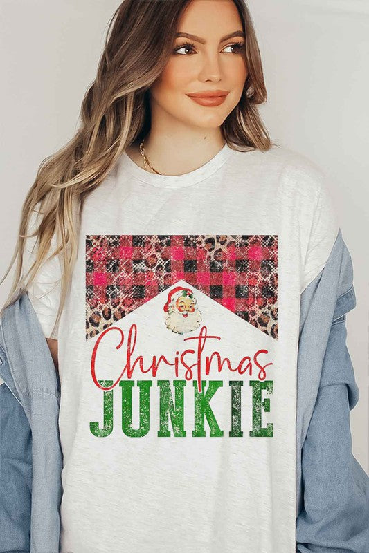 CHRISTMAS JUNKIE GRAPHIC PLUS SIZE TEE / T-SHIRT